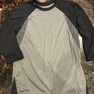 $5 in $25 bundle Baseball shirt size youth XL